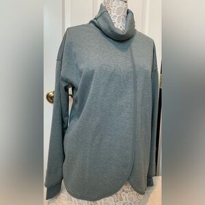 Nike NWT light green oversized Cowl Neck Pullover with pockets size M